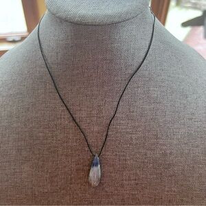 🍭6/$30 Blue ombré stone pendant t-clasp necklace